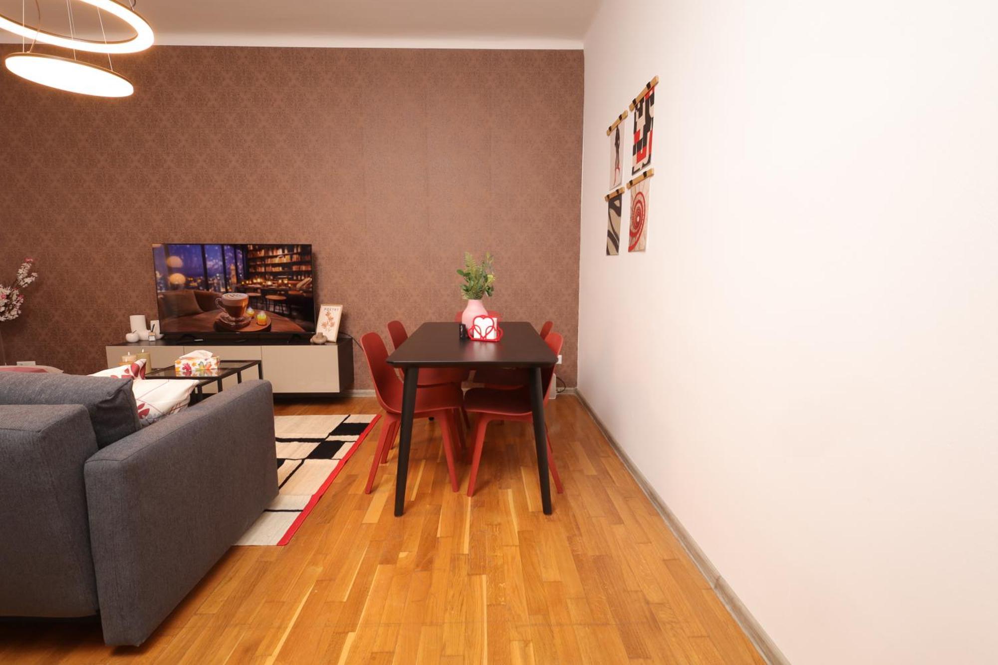 Ruby Holiday Home With Patio Відень Екстер'єр фото